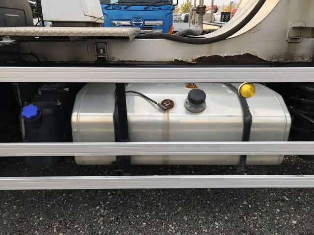 いすゞ ギガ QKG-CYY77A(6x4)の写真12