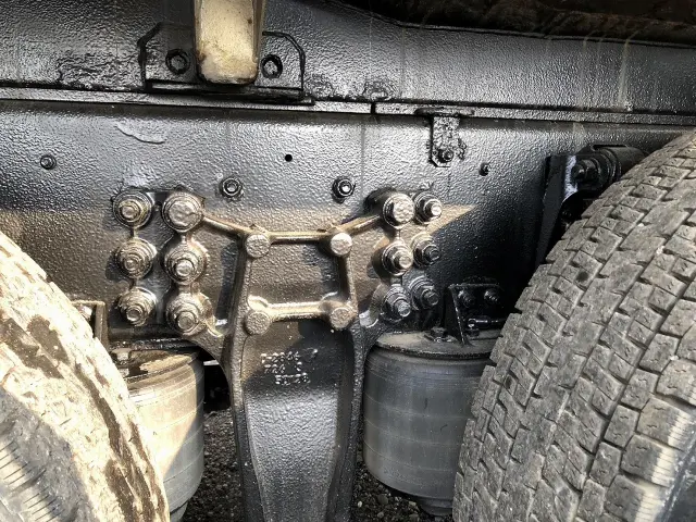 いすゞ ギガ QKG-CYY77A(6x4)の写真15