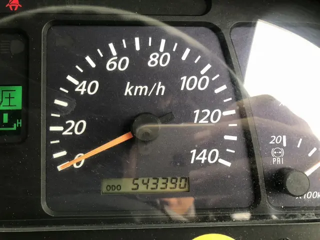 いすゞ ギガ QKG-CYY77A(6x4)の写真24