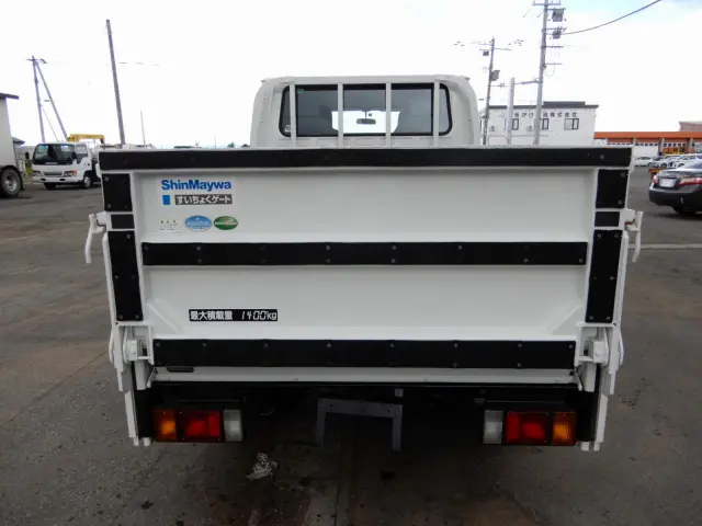 いすゞ エルフ TRG-NHS85A(4WD)の写真5