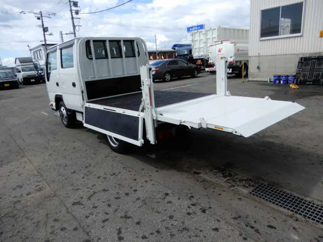 いすゞ エルフ TRG-NHS85A(4WD)の写真8