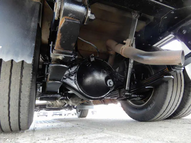 いすゞ エルフ TRG-NHS85A(4WD)の写真15