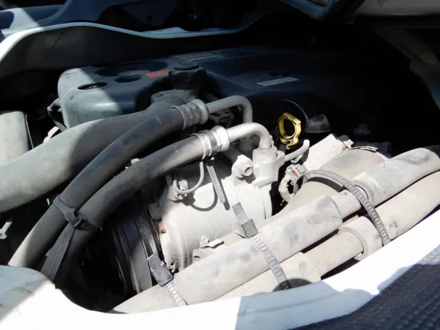 いすゞ エルフ TRG-NHS85A(4WD)の写真18