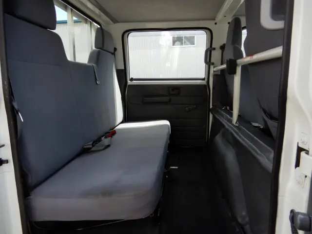 いすゞ エルフ TRG-NHS85A(4WD)の写真20