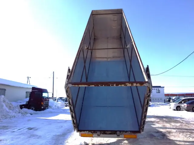 いすゞ ギガ PDG-CYH77W8(8x4)の写真9