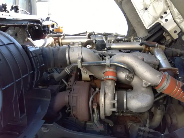 いすゞ ギガ PDG-CYH77W8(8x4)の写真20