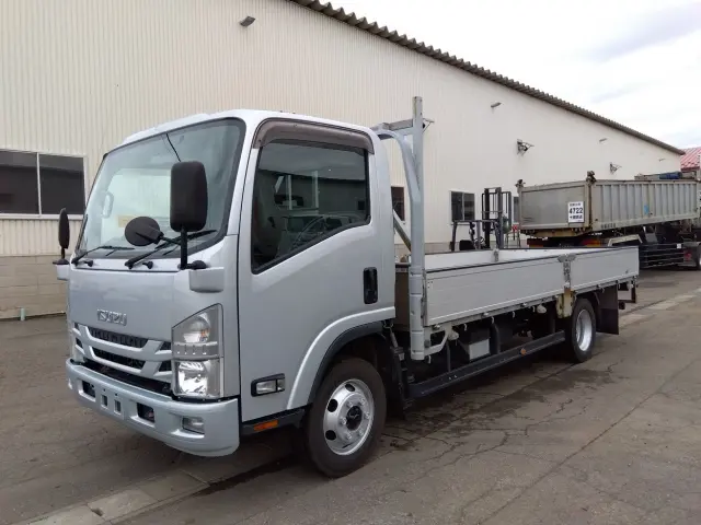 いすゞ エルフ 2PG-NPS88AR(4WD)の写真1