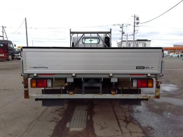 いすゞ エルフ 2PG-NPS88AR(4WD)の写真5