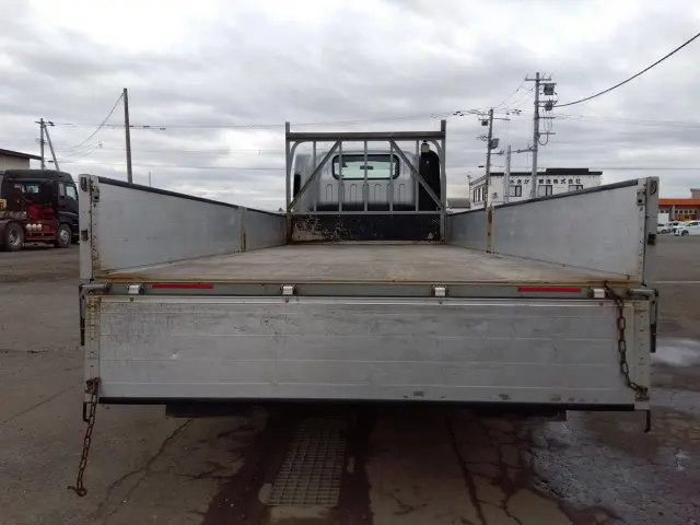 いすゞ エルフ 2PG-NPS88AR(4WD)の写真8