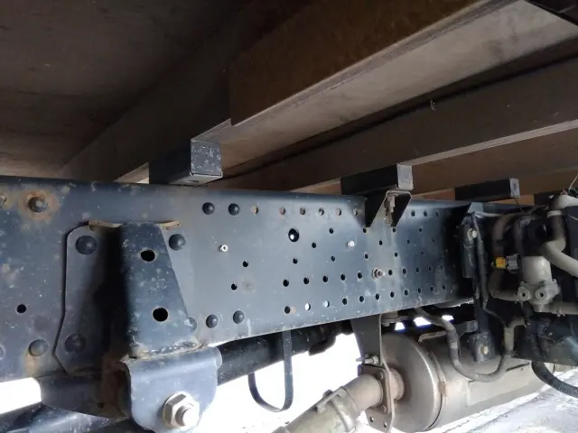 いすゞ エルフ 2PG-NPS88AR(4WD)の写真12