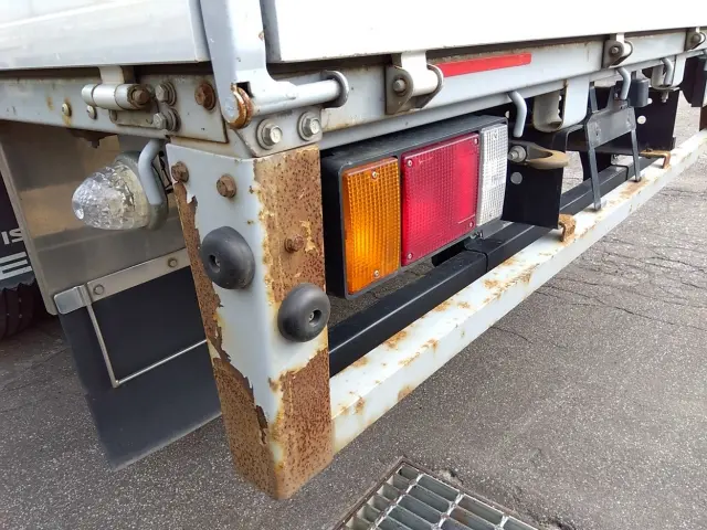 いすゞ エルフ 2PG-NPS88AR(4WD)の写真17