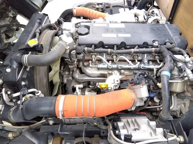いすゞ エルフ 2PG-NPS88AR(4WD)の写真21