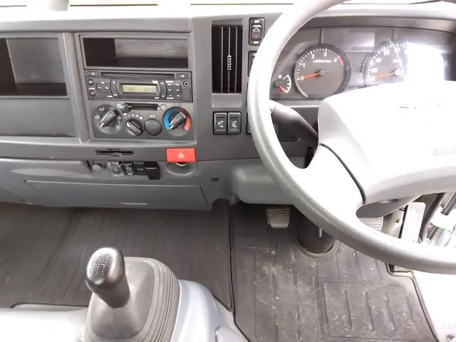 いすゞ エルフ 2PG-NPS88AR(4WD)の写真23