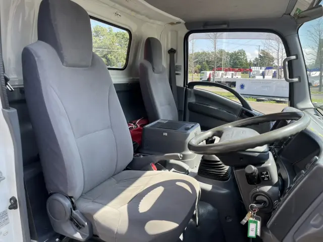 いすゞ エルフ TDG-NPS85AR(4WD)の写真22