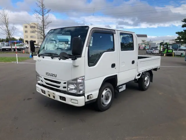 いすゞ エルフ TRG-NHS85A(4WD)の写真1
