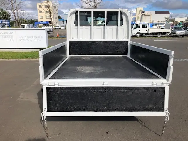 いすゞ エルフ TRG-NHS85A(4WD)の写真7