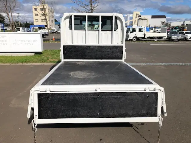 いすゞ エルフ TRG-NHS85A(4WD)の写真9