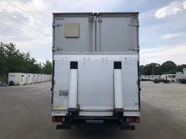 いすゞ エルフ TDG-NPS85AN(4WD)の写真5