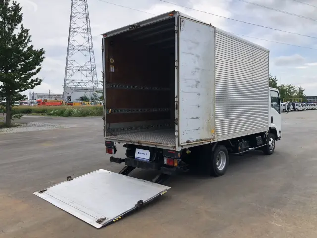 いすゞ エルフ TDG-NPS85AN(4WD)の写真10