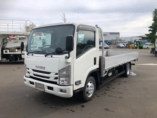 いすゞ エルフ 2PG-NPS88AR(4WD)の写真1