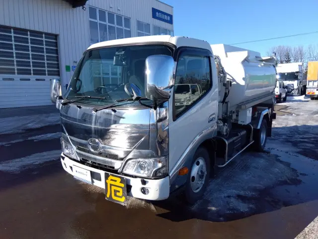 日野 デュトロ 2KG-XZU685M(4WD)の写真1
