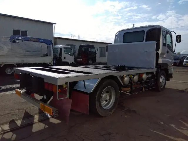 いすゞ ギガ PDG-CVR77F8(2WD)の写真6