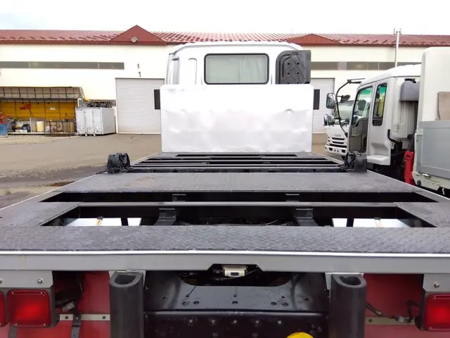 いすゞ ギガ PDG-CVR77F8(2WD)の写真7