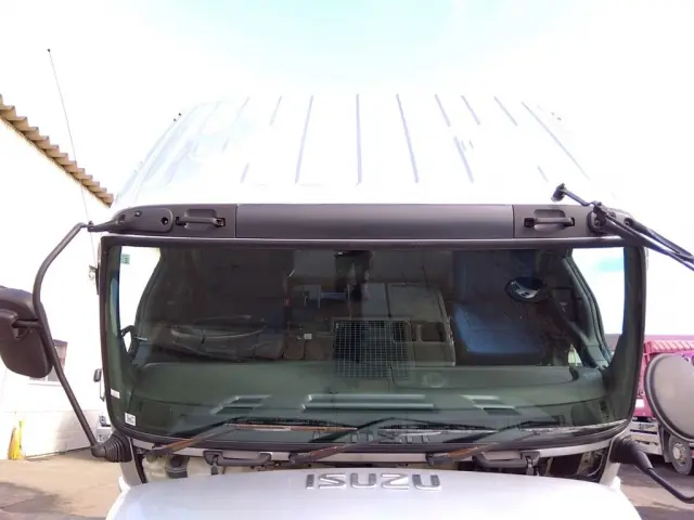 いすゞ ギガ PDG-CVR77F8(2WD)の写真17