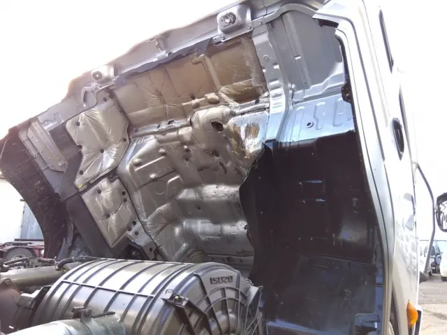 いすゞ ギガ PDG-CVR77F8(2WD)の写真18