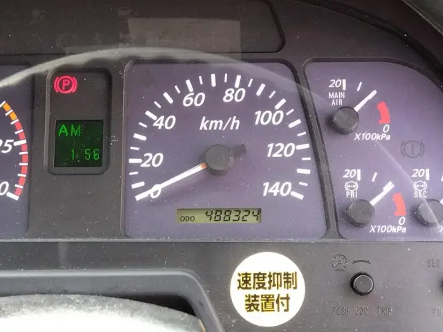 いすゞ ギガ PDG-CVR77F8(2WD)の写真24