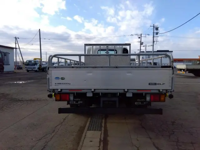 いすゞ エルフ TPG-NPS85AR(4WD)の写真5