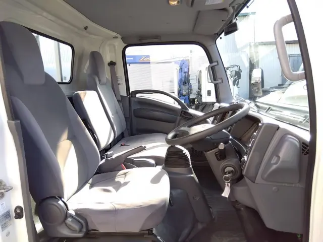 いすゞ エルフ TPG-NPS85AR(4WD)の写真22