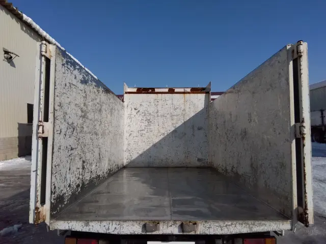 いすゞ エルフ TDG-NKS85AD(4WD)の写真7