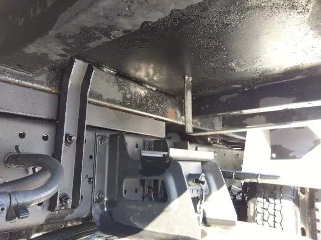 いすゞ エルフ TDG-NKS85AD(4WD)の写真15