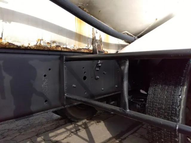 いすゞ ギガ QKG-CYZ77A(6x4)の写真11