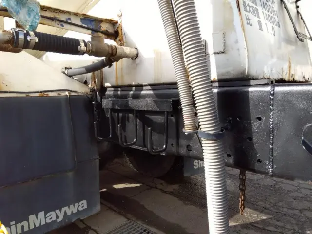 いすゞ ギガ QKG-CYZ77A(6x4)の写真12