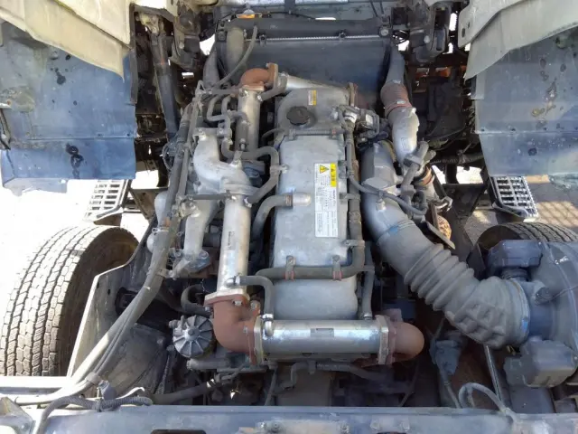 いすゞ ギガ QKG-CYZ77A(6x4)の写真21