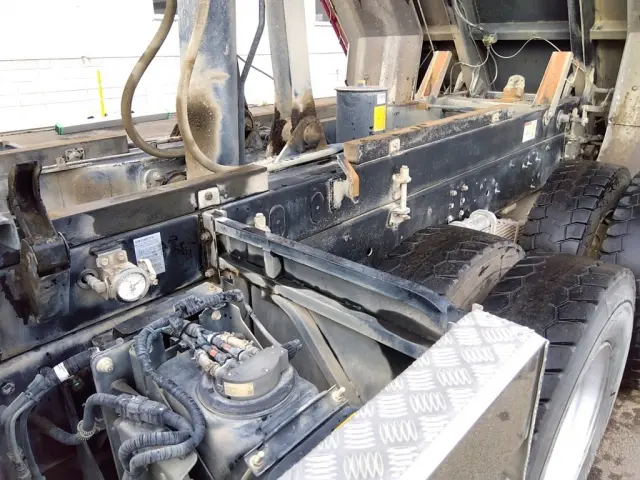 日野 プロフィア QKG-FS1EKDA(6x4)の写真13