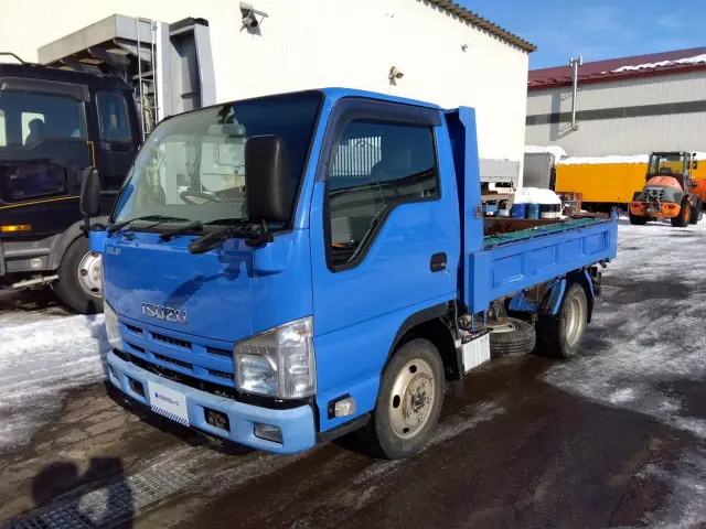 いすゞ エルフ TDG-NKS85AD(4WD)の写真1