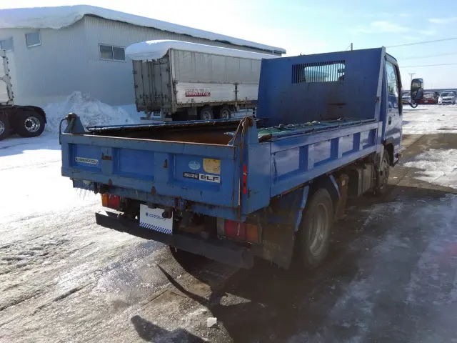 いすゞ エルフ TDG-NKS85AD(4WD)の写真6