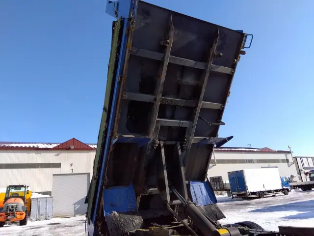 いすゞ エルフ TDG-NKS85AD(4WD)の写真11