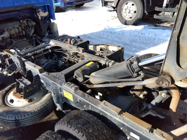 いすゞ エルフ TDG-NKS85AD(4WD)の写真12