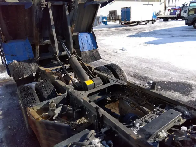 いすゞ エルフ TDG-NKS85AD(4WD)の写真13