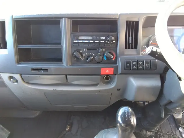 いすゞ エルフ TDG-NKS85AD(4WD)の写真23