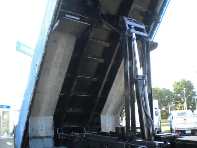 三菱 スーパーグレート QKG-FV60VX(6x4)の写真9