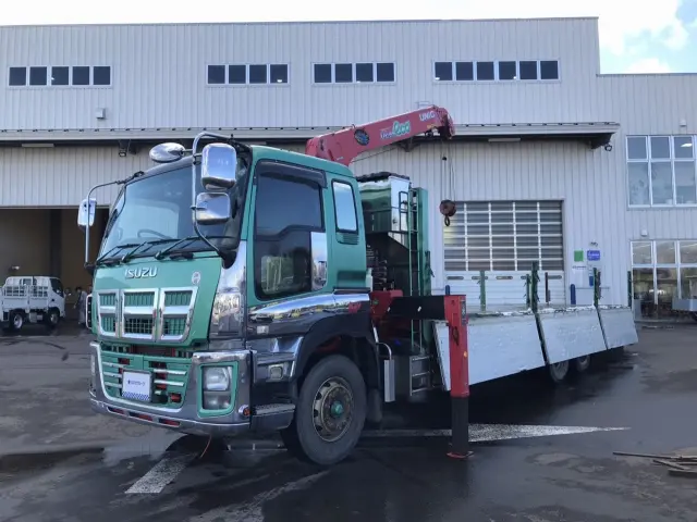 いすゞ ギガ QKG-CYZ77A(6x4)の写真7