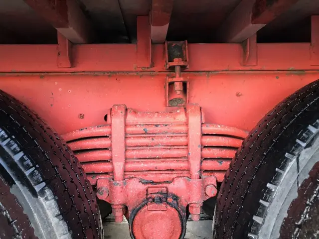 いすゞ ギガ QKG-CYZ77A(6x4)の写真17