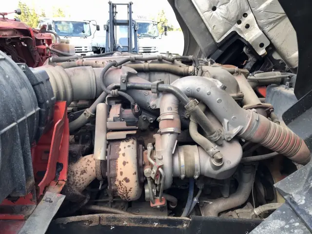 いすゞ ギガ QKG-CYZ77A(6x4)の写真21