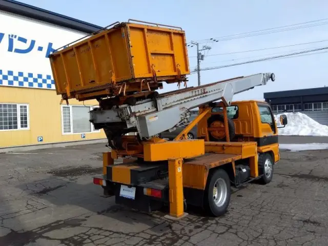 いすゞ エルフ KK-NKR71E3N(2WD)の写真6