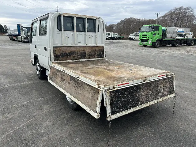 いすゞ エルフ TRG-NHS85A(4WD)の写真8